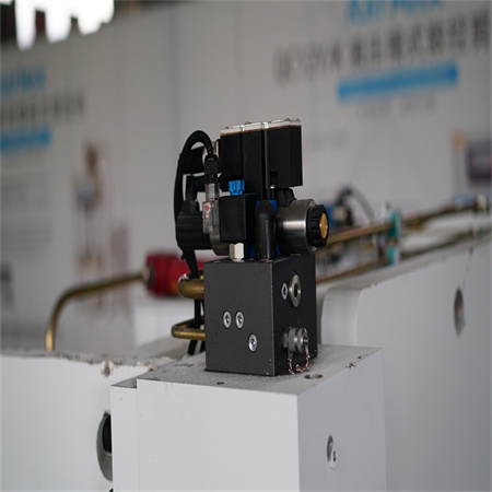 Premsa de fre de placa d'acer de trencament de premsa hidràulica cnc Màquina de doblegar hidràulica WC67k per a la venda calenta