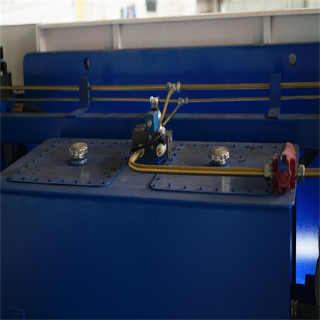 Màquina de flexió de metall Plegadora de flexió Màquina formadora de flexió de flexió NOKA CNC Euro Pro 8 eixos amb un nou sistema estàndard i de subjecció Premsa fre de flexió