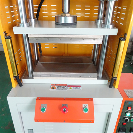 Màquina de premsa de tones Màquina de premsa en calent de fusta contraxapada de 500/600/800 tones per a la fabricació de línies de producció de fusta contraxapada