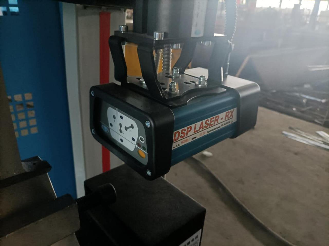 Cnc Hydraulic Press Brake Machine Bending Servo Electric Press Brake 40T Màquina de fre de premsa hidràulica Cnc que doblega el fre de premsa elèctrica servo 40T